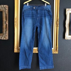 Eddie Bauer Curvy Trouser